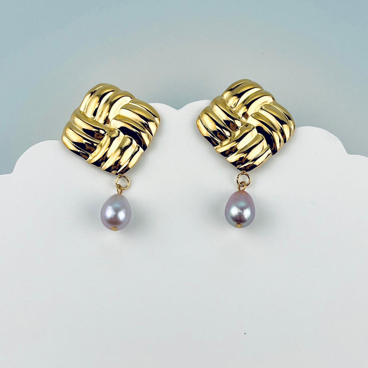 EA002 Teardrop shape fresh water pearl & golden square stud earrings